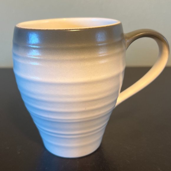 Set of 2 Mikasa SWIRL OMBRE GRAPHITE Tapered Embossed Ribbed Stoneware Mugs - Picture 4 of 8